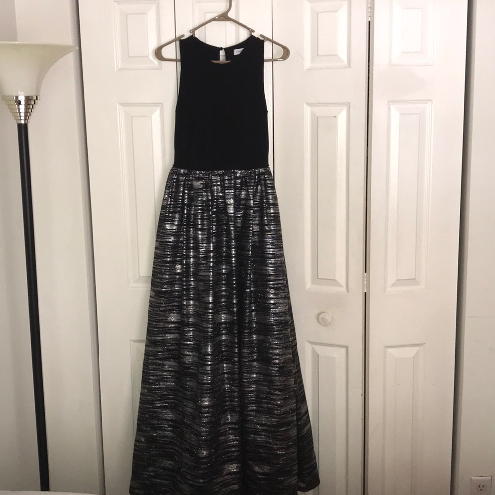 Black prom dress